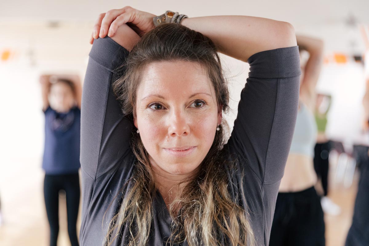 Tanzlehrerin Annika Bornemann gehört zu den freien Mitarbeiter*innen der Tanzschule Steirl. Sie liebt die Abwechslung in ihrem Job