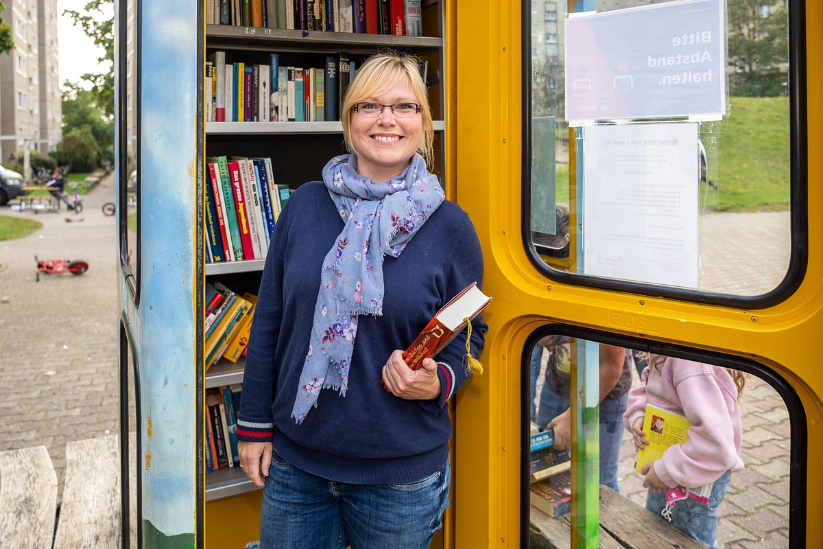 Die Kiezbewohnerin Katja de la Motte ist Bücherpatin in Weißensee