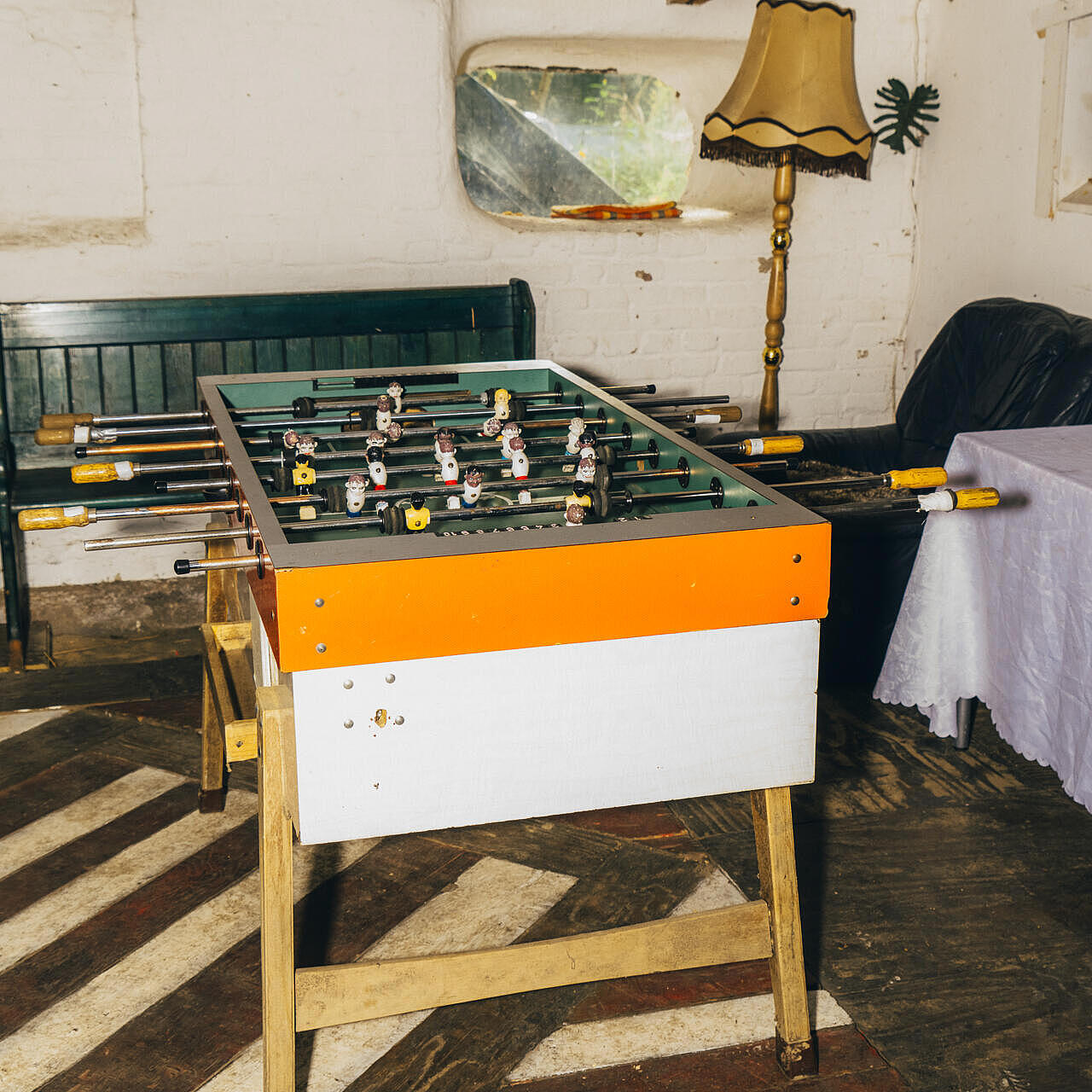 Kicker-Tisch im Wagendorf