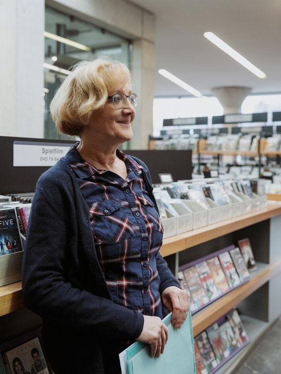 Sobald die Corona-Situation sich etwas entspannt, möchte Irene Müller Infoabende zum Thema Demenz in den Berliner Bibliotheken anbieten