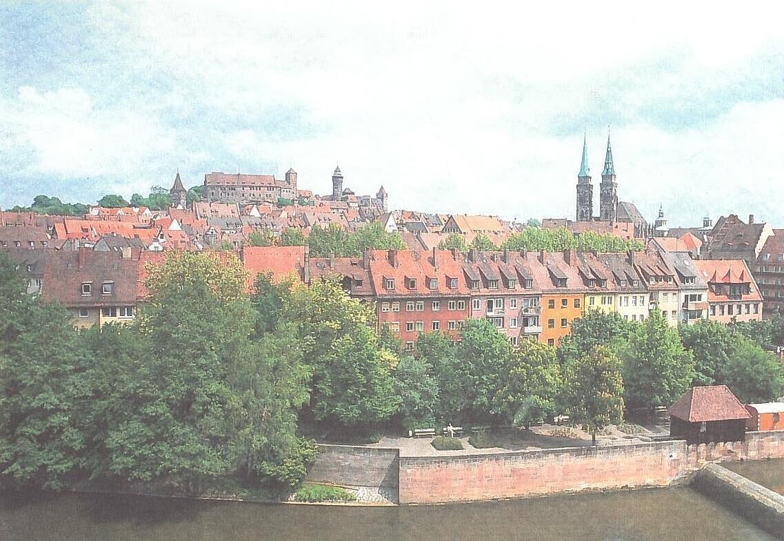 Eine Postkarte mit Blick auf die Nürnberger Altstadt